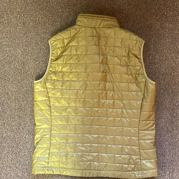 Patagonia XL Men’s Nano Puff Vest-synthetic fiber - Picture 3 of 5
